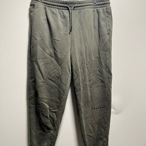 Oakley Men's Green Jogger Pants